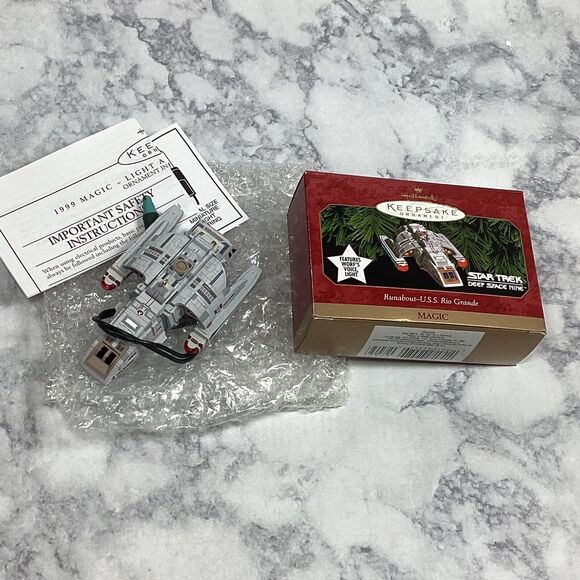 Star Trek DS9 Runabout USS Rio Grande Hallmark Keepsake Ornament Magic Light New - Picture 7 of 9